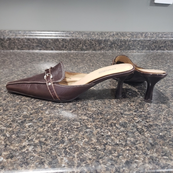 Preview Brown Mules size 8 - Picture 4 of 11